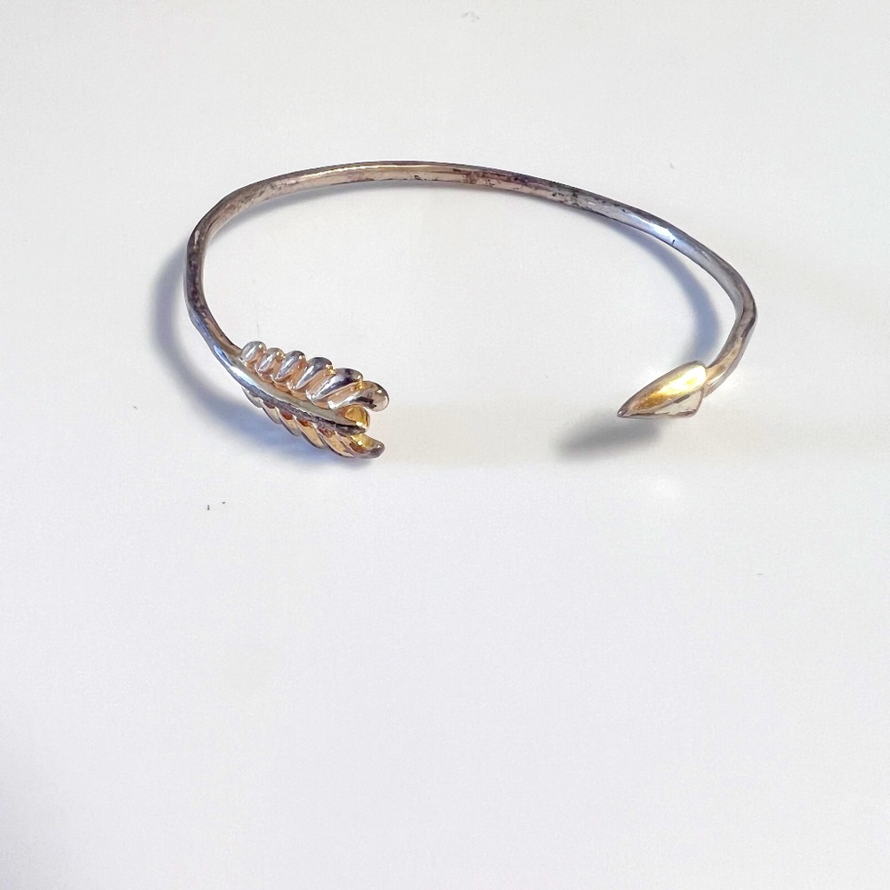 Stella and Dot Arrow Cuff Silver Tone